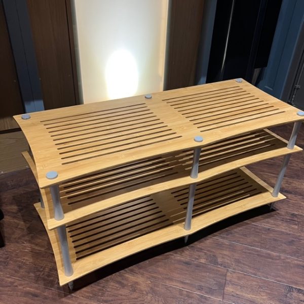 Quadraspire SV2T Hifi Rack Natural Bamboo Silver Uprights Left view Pre-owned available from Loud & Clear Glasgow, Scotland