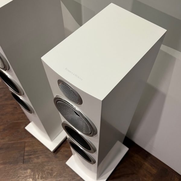 Bowers and Wilkins 704 S3 Floorstanding Speakers White Without Grilles Top View Ex-dem Available from Loud & Clear Glasgow, Scotland