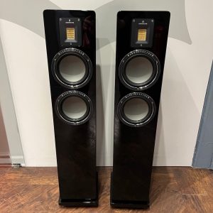 AudioVector QR3 Floorstanding Loudspeaker Gloss Black Front View Ex-demonstration, Available from Loud & Clear Glasgow, Scotland, U.K.