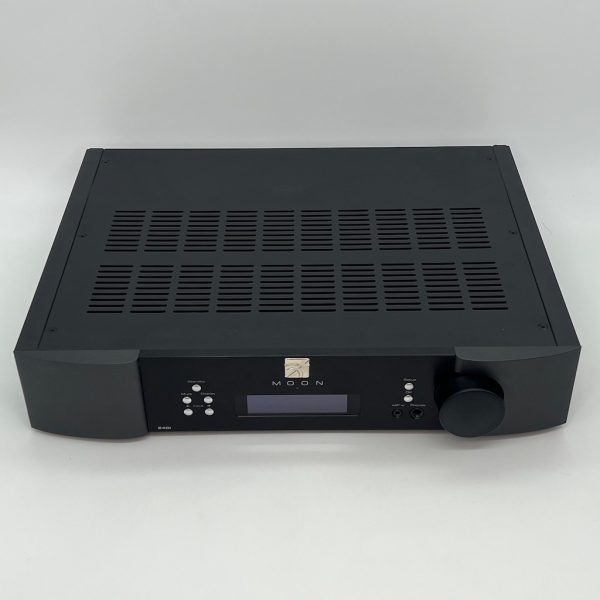 Moon 240i Integrated Amplifier and DAC Black Top View Pre-owned. Available from Loud and Clear Glasgow, Scotland U.K.