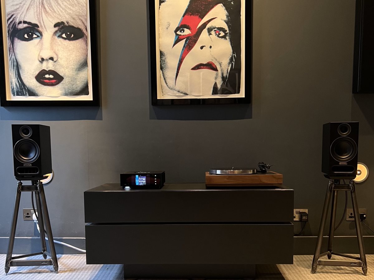 pmc prodigy1 book shelf speakers dem room with naim uniti atom all-in-one streaming amplifier and linn sondek lp12 turntable at loud and clear glasgow, scotland, uk