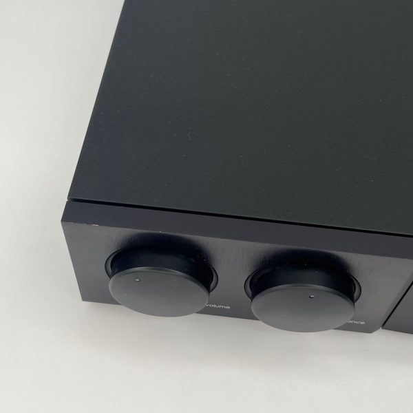 Naim Audio NAC 252 Pre-Amplifier Scuff View Pre-owned, Available from Loud and Clear Glasgow, Scotland, UK.