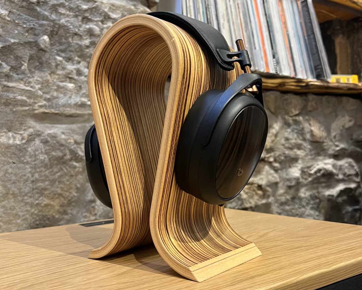 meze audio liric 2nd generation closed-back headphones on stand in loud and clear glasgow's demonstration room, scotland, uk