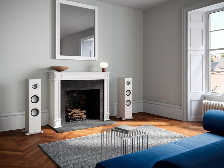 KEF Q7 Meta Floorstanding Speakers New White Lifestyle View, Available at Loud and Clear Glasgow Hifi Shop, Glasgow, Scotland, U.K.