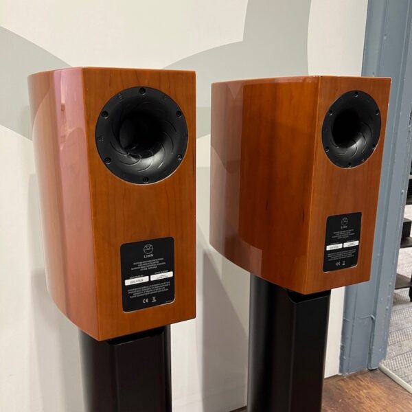 Linn Akudorik Exakt Standmount Speaker Gloss Walnut Pre-Owned Rear View, Available at Loud and Clear Glasgow, Scotland, U.K.