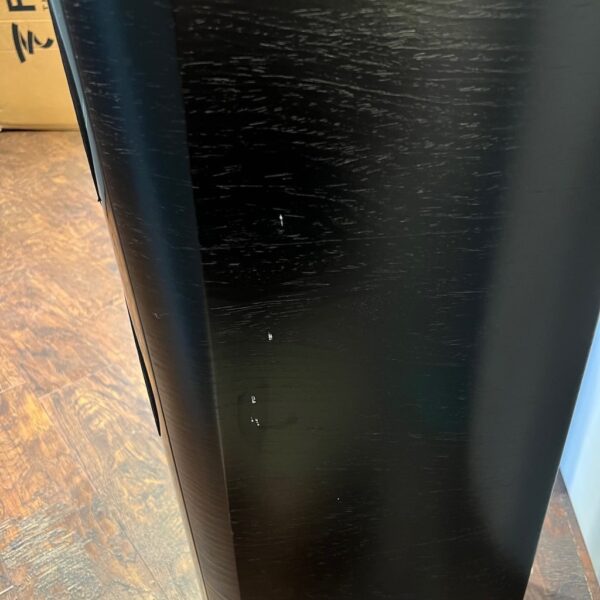 Focal Electra 1028 BE Floorstanding Speakers Gloss Black Pre-Owned Scuff View, Available at Loud and Clear Glasgow, Scotland, U.K.