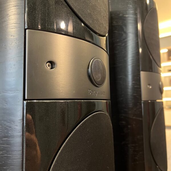 Focal Electra 1028 BE Floorstanding Speakers Gloss Black Pre-Owned Tweeter View, Available at Loud and Clear Glasgow, Scotland, U.K.