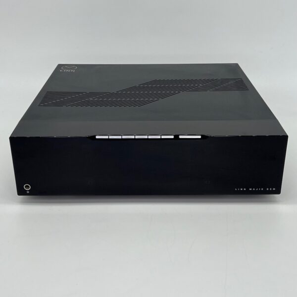 Linn Majik DSM:4 1529221 Streaming Amplifier Pre-Owned Front View, Available at Loud and Clear Glasgow, Scotland, U.K.
