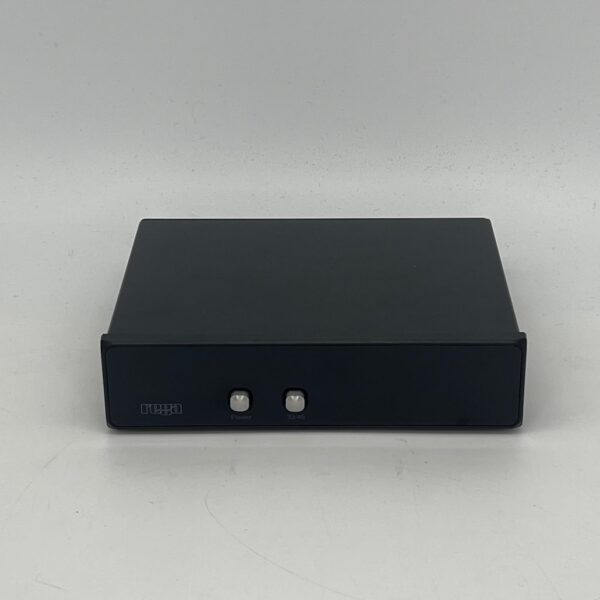 Rega RP8 Turntable With Apheta 2 Black Pre-Owned TTPSU Front View, Available at Loud and Clear Glasgow, Scotland, U.K.
