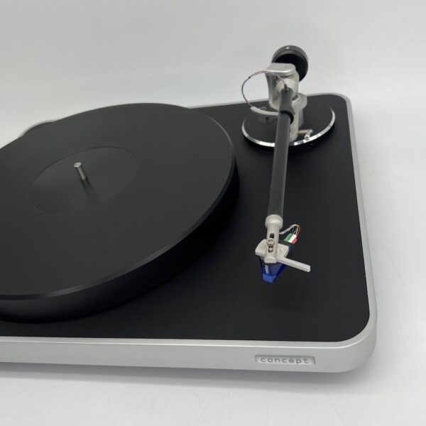 Clearaudio Concept Turntable Ortofon 2M Blue Pre-Owned Arm View Lid Off, Available at Loud and Clear Glasgow, Scotland, U.K.