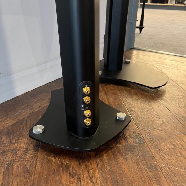Wilson Benesch Dicovery Stand Mount Speakers Pre-Owned Rear View, Available at Loud and Clear Glasgow, Scotland, U.K.