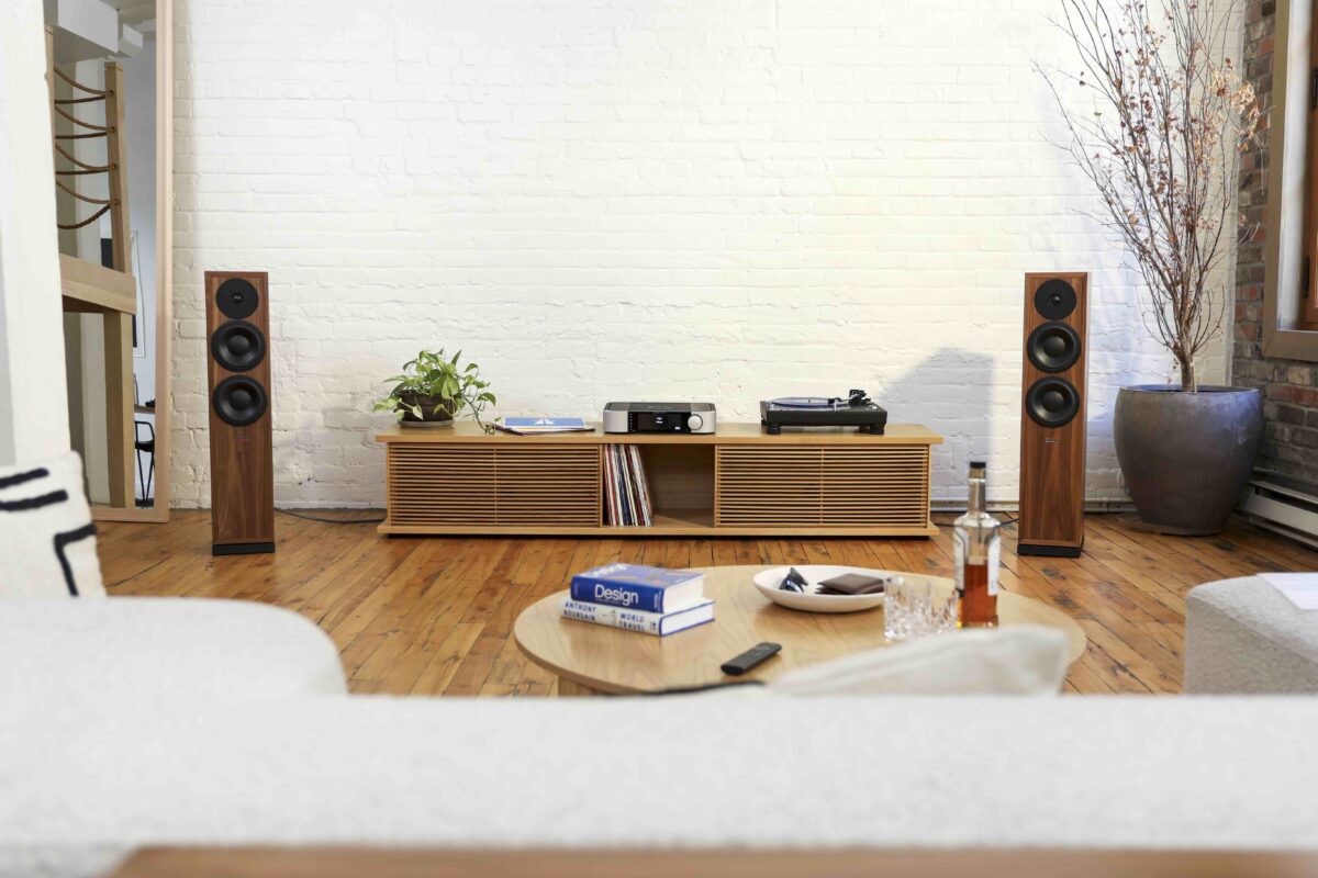 MOON 371 Network streaming amplifier in room lifestyle system image