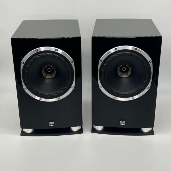 500SP Bookshelf Speakers - Pre-Owned
