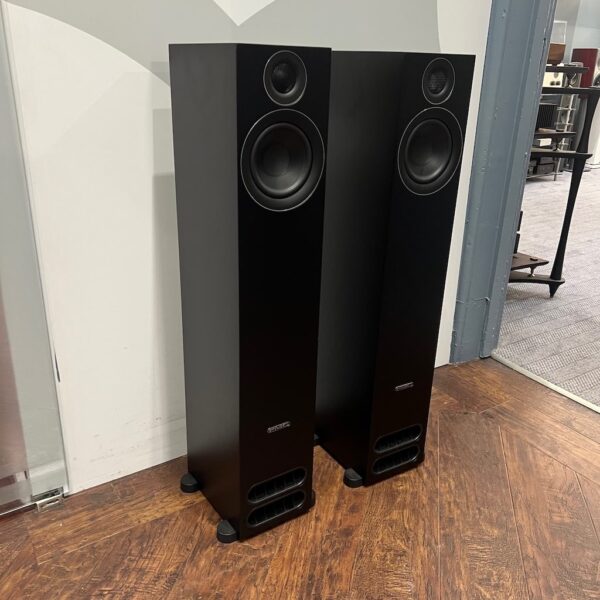 prodigy5 Floorstanding Speakers - Pre-Owned