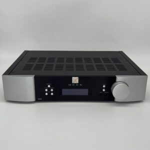 Moon 240i Integrated Amplifier Two-Tone Pre-Owned Front View, Available at Loud and Clear Glasgow, Scotland, U.K.