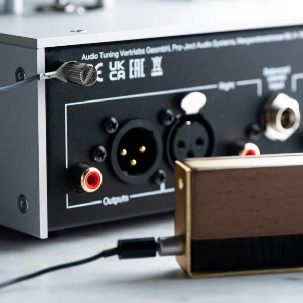 Pro-ject Brush It Premium Record Cleaning Brush Lifestyle 1, Available at Loud and Clear Glasgow, Scotland, U.K.