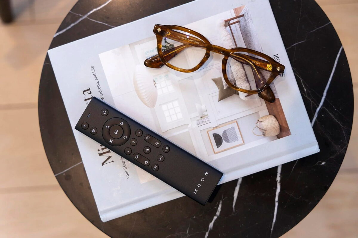 Moon 491 Streaming Preamplifier Compass New Remote Control View Two Tone high-end luxury audio from scotland's finest hi-fi retailer, loud and clear glasgow, uk