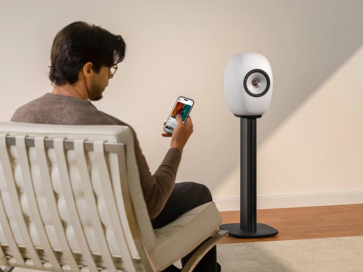 KEF LS LUXE Wireless Speakers New Lifestyle 3 Available at Loud and Clear Glasgow Hifi Shop, Glasgow, Scotland, U.K.