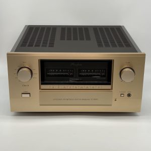 Accuphase E-800 Class A Integrated Amplifier Pre-Owned Front View, Available at Loud and Clear Glasgow, Scotland, U.K.