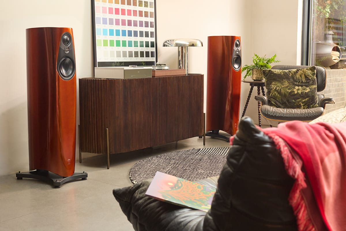 Linn 343 Floorstanding Speakers New Lifestyle 10, high-end audio from loud and clear hi-fi, glasgow, scotland, uk
