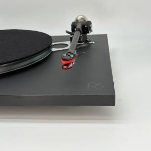 Rega Planar 6 Turntable 10x5 Low Output Pre-Owned Arm View Lid Off, Available at Loud and Clear Glasgow, Scotland, U.K.